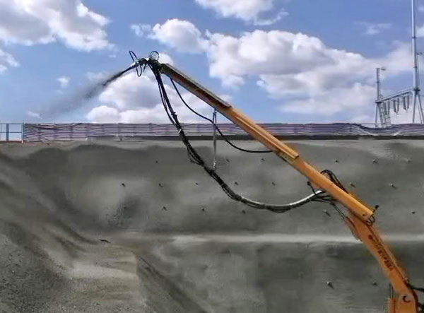 中交一公局工程底盘混凝土湿喷台车施工视频